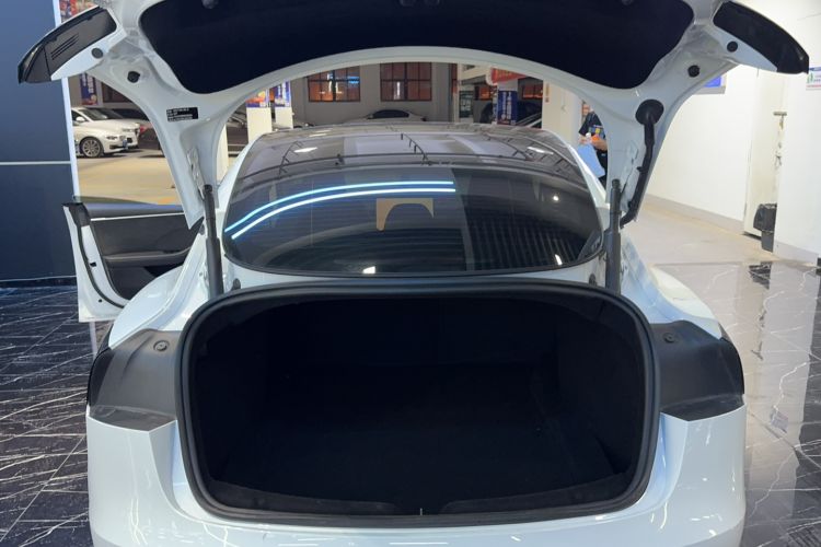 Used Tesla Model 3 2023 Long-Range All-Wheel-Drive Version Trunk