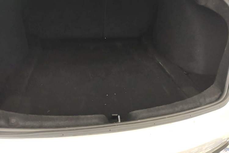 Used Tesla Model 3 2023 Rear-Wheel-Drive Version Trunk
