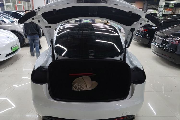 Used Tesla Model 3 2023 Rear-Wheel-Drive Version Trunk