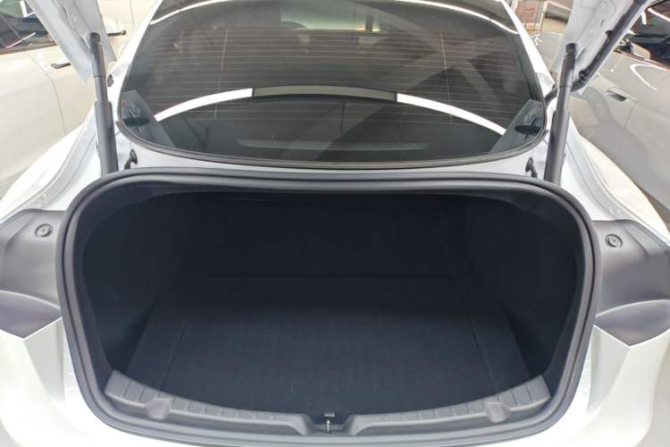 Used Tesla Model 3 2023 Rear-Wheel-Drive Version Trunk
