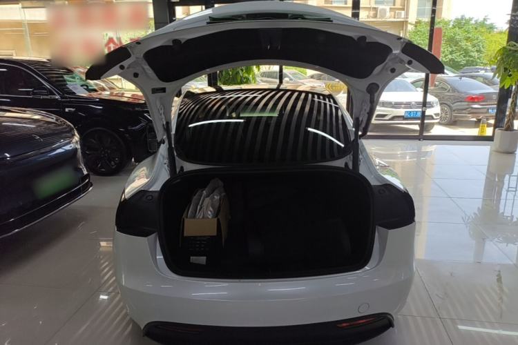 Used Tesla Model 3 2023 Rear-Wheel-Drive Version Trunk