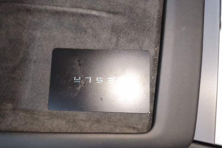 Used Tesla Model 3 2023 Long-Range All-Wheel-Drive Version Vehicle Key