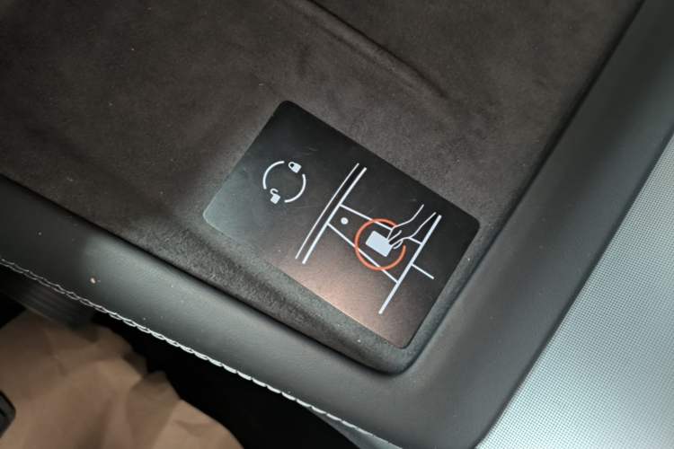 Used Tesla Model 3 2023 Rear-Wheel-Drive Version Vehicle Key