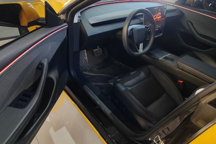 Used Tesla Model 3 2023 Rear-Wheel-Drive Version Driver Seat