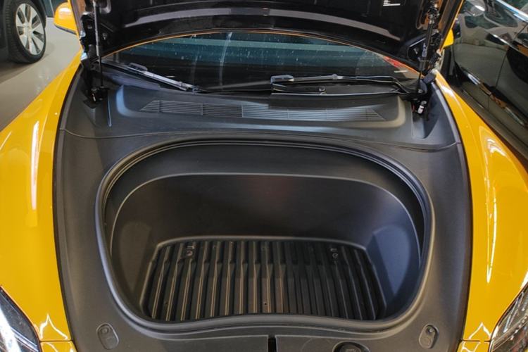 Used Tesla Model 3 2023 Rear-Wheel-Drive Version Engine Bay