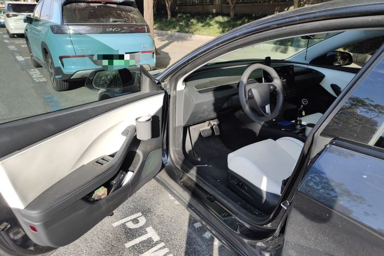 Used Tesla Model 3 2024 High-Performance All-Wheel-Drive Version Driver Seat