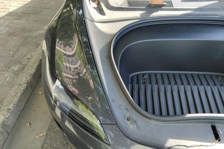 Used Tesla Model 3 2024 High-Performance All-Wheel-Drive Version Engine Bay Right