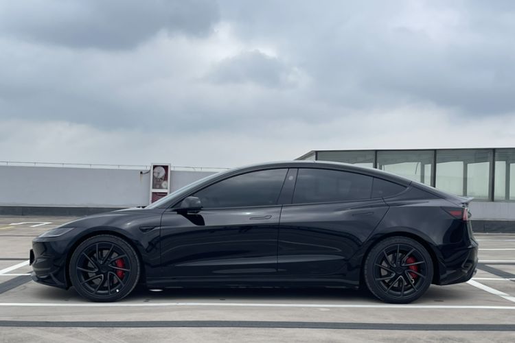 Used Tesla Model 3 2024 High-Performance All-Wheel-Drive Version Exterior 4