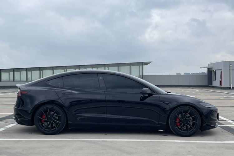 Used Tesla Model 3 2024 High-Performance All-Wheel-Drive Version Exterior 5