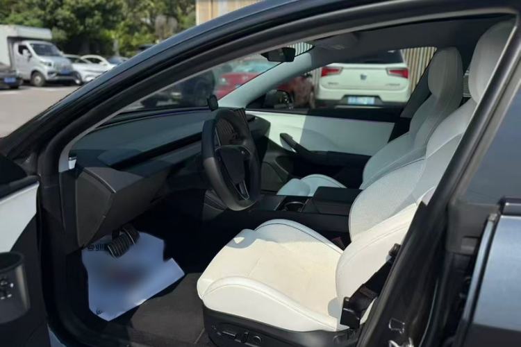 Used Tesla Model 3 2024 High-Performance All-Wheel-Drive Version Left Front Seat