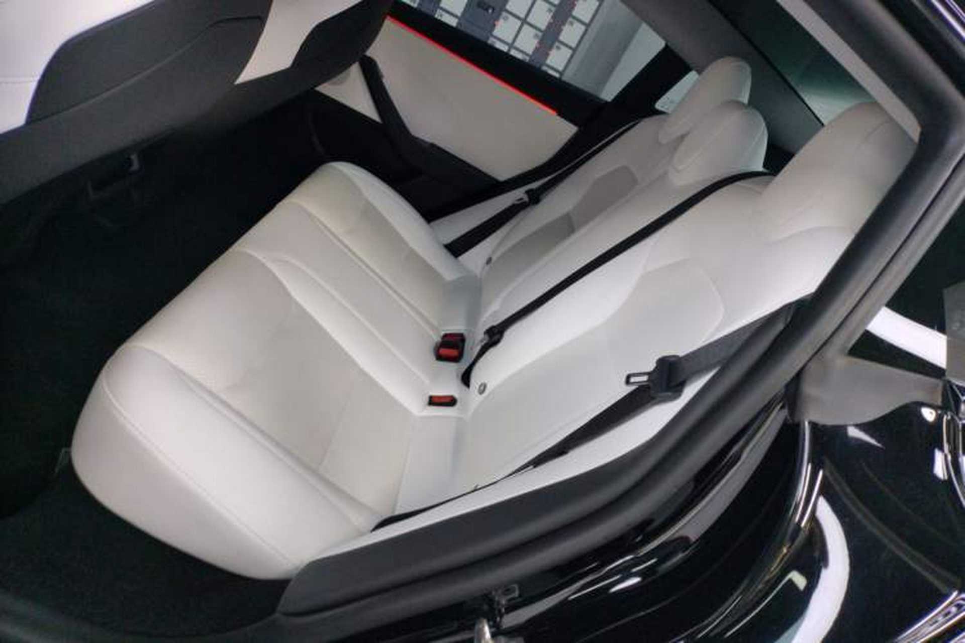 Used Tesla Model 3 2024 High-Performance All-Wheel-Drive Version Left Rear Seat