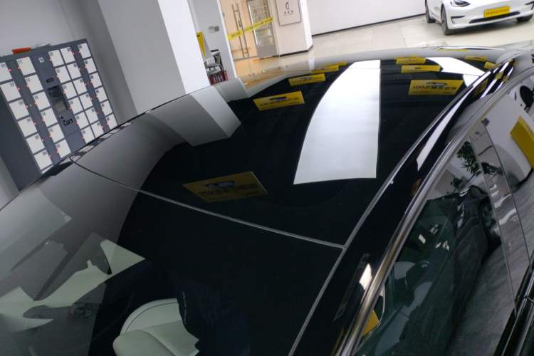 Used Tesla Model 3 2024 High-Performance All-Wheel-Drive Version Roof