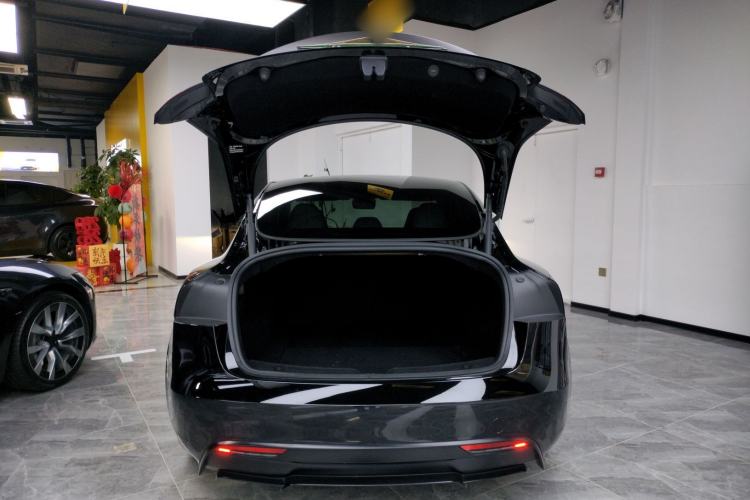 Used Tesla Model 3 2024 High-Performance All-Wheel-Drive Version Trunk