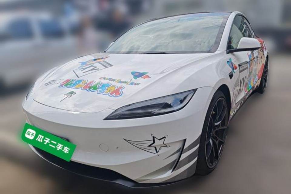 Tesla Model 3 2024