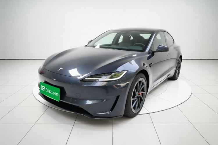Tesla Model 3 2024 High-Performance All-Wheel-Drive Version