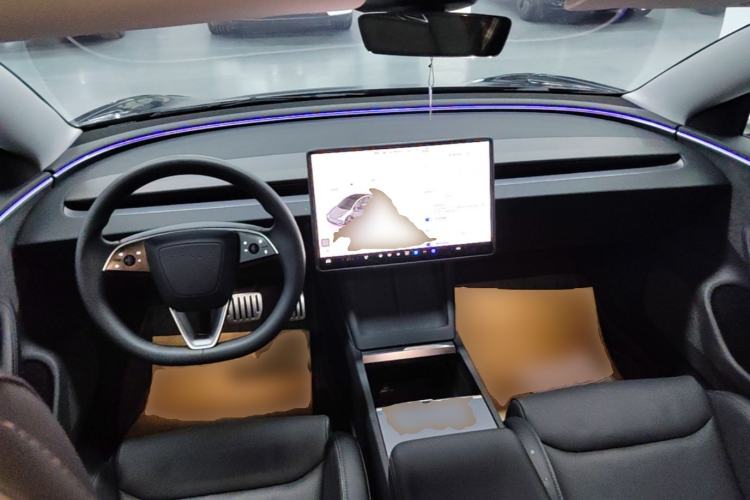 Used Tesla Model 3 2024 High-Performance All-Wheel-Drive Version Center Console