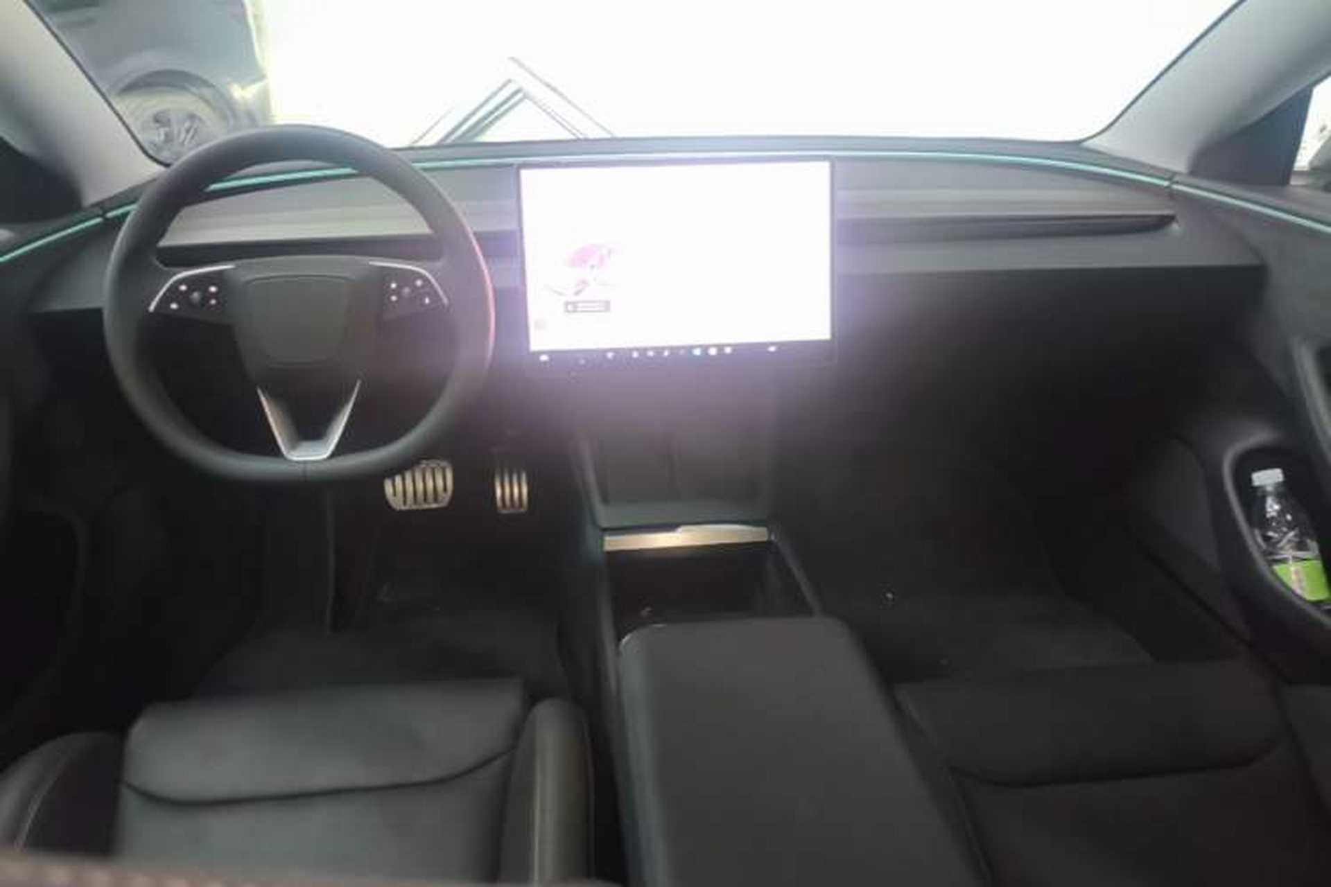 Used Tesla Model 3 2024 High-Performance All-Wheel-Drive Version Center Console