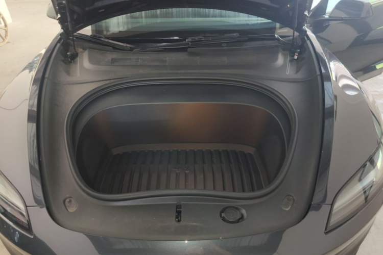 Used Tesla Model 3 2024 High-Performance All-Wheel-Drive Version Engine Bay
