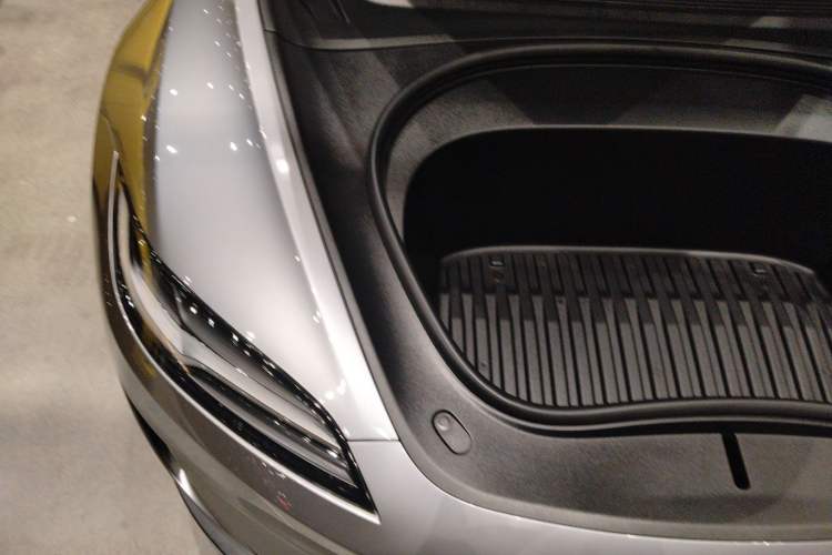 Used Tesla Model 3 2024 High-Performance All-Wheel-Drive Version Engine Bay Right