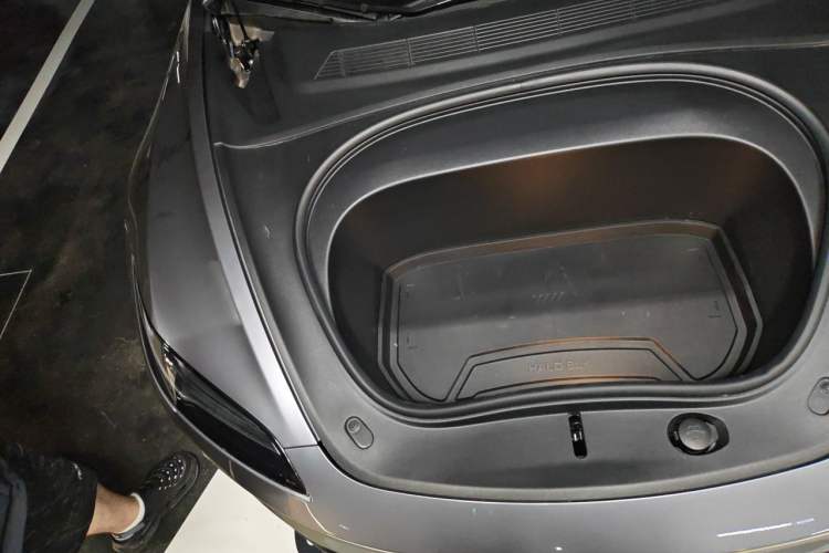 Used Tesla Model 3 2024 High-Performance All-Wheel-Drive Version Engine Bay Right