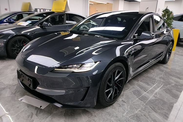 Tesla Model 3 2024 High-Performance All-Wheel-Drive Version