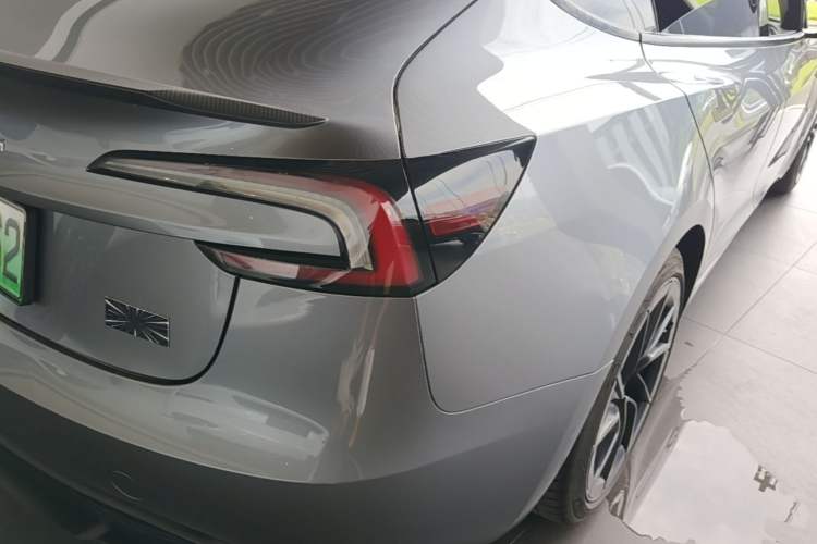 Used Tesla Model 3 2024 High-Performance All-Wheel-Drive Version Exterior 3