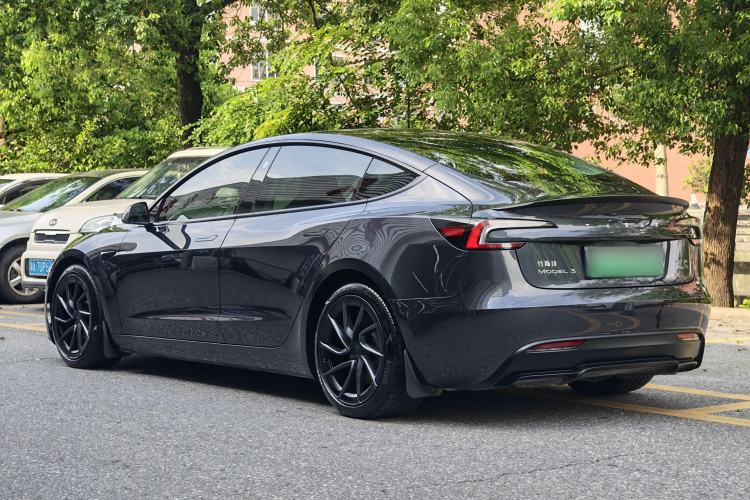 Used Tesla Model 3 2024 High-Performance All-Wheel-Drive Version Exterior 3