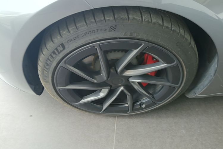 Used Tesla Model 3 2024 High-Performance All-Wheel-Drive Version Exterior 4