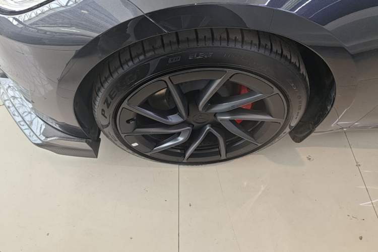 Used Tesla Model 3 2024 High-Performance All-Wheel-Drive Version Exterior 4