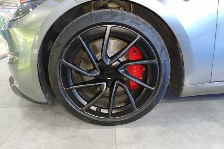 Used Tesla Model 3 2024 High-Performance All-Wheel-Drive Version Exterior 4