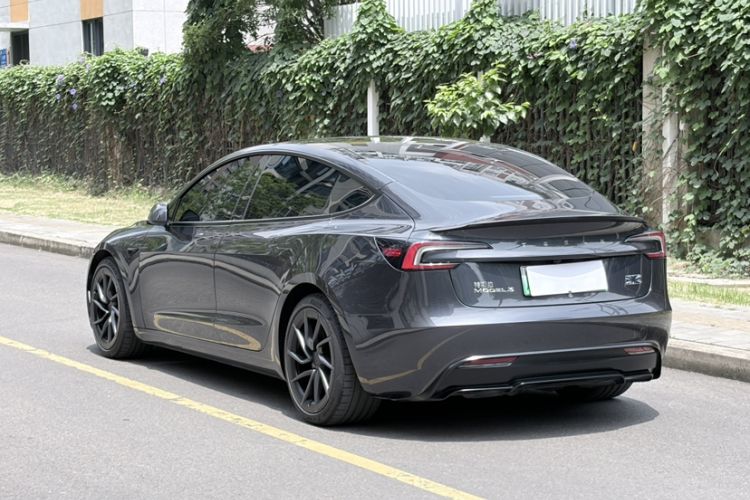 Used Tesla Model 3 2024 High-Performance All-Wheel-Drive Version Exterior 5