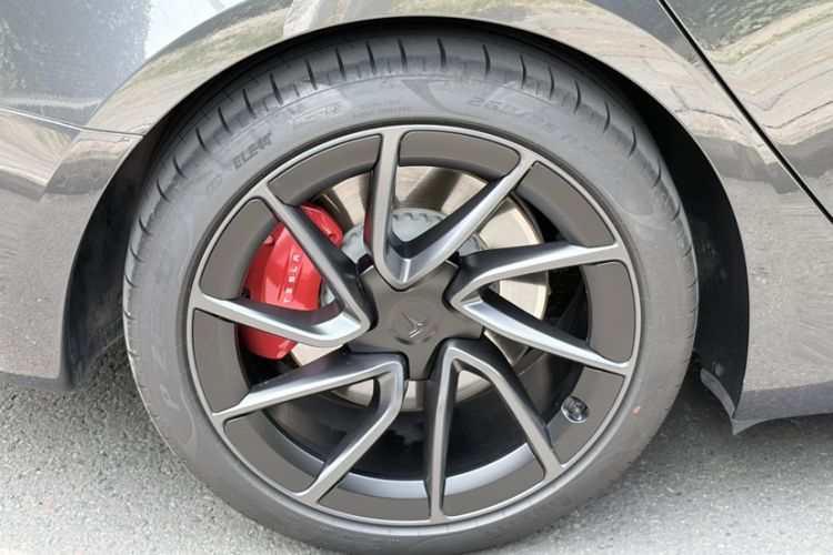 Used Tesla Model 3 2024 High-Performance All-Wheel-Drive Version Exterior 8