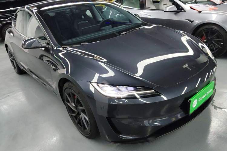 Used Tesla Model 3 2024 High-Performance All-Wheel-Drive Version Front Right 45 Deg
