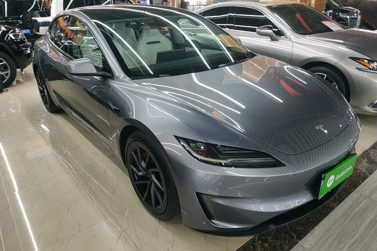 Used Tesla Model 3 2024 High-Performance All-Wheel-Drive Version Front Right 45 Deg
