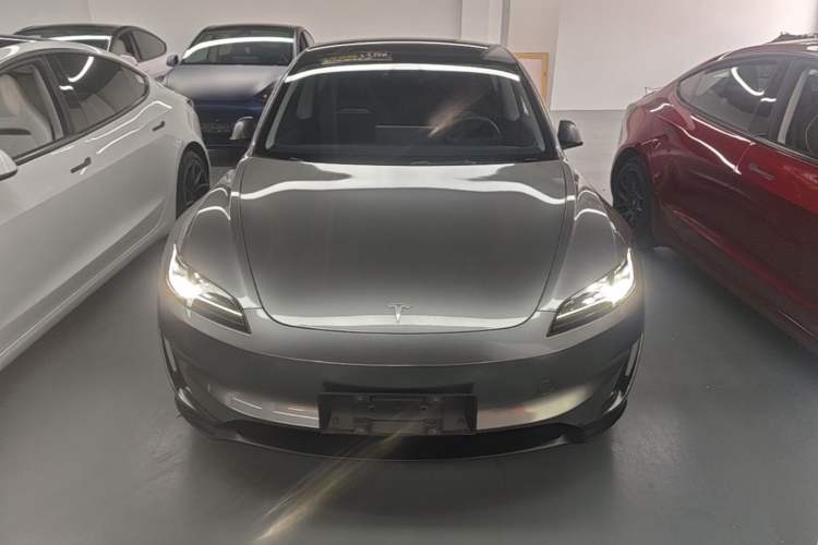 Used Tesla Model 3 2024 High-Performance All-Wheel-Drive Version Front