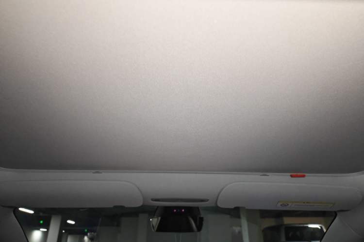 Used Tesla Model 3 2024 High-Performance All-Wheel-Drive Version Headliner