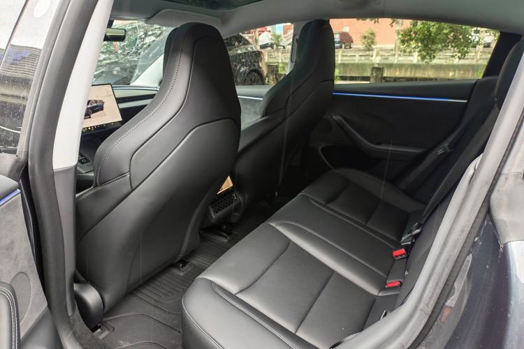 Used Tesla Model 3 2024 High-Performance All-Wheel-Drive Version Interior 2