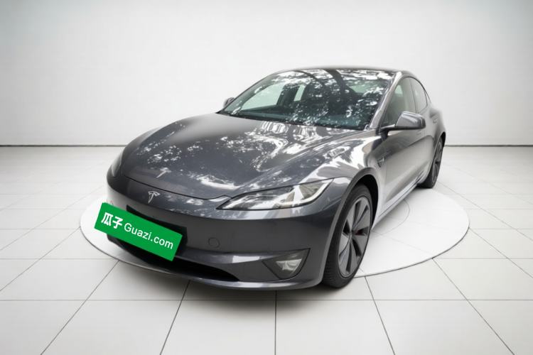 Tesla Model 3 2024 High-Performance All-Wheel-Drive Version
