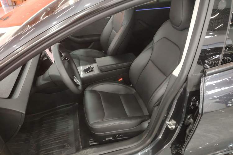 Used Tesla Model 3 2024 High-Performance All-Wheel-Drive Version Left Front Seat