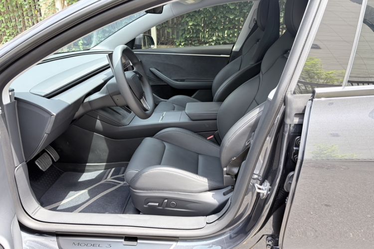 Used Tesla Model 3 2024 High-Performance All-Wheel-Drive Version Left Front Seat