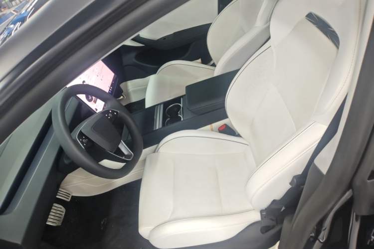 Used Tesla Model 3 2024 High-Performance All-Wheel-Drive Version Left Front Seat