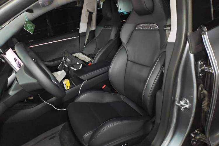 Used Tesla Model 3 2024 High-Performance All-Wheel-Drive Version Left Front Seat