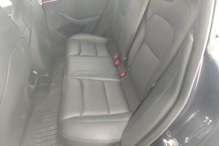 Used Tesla Model 3 2024 High-Performance All-Wheel-Drive Version Left Rear Seat