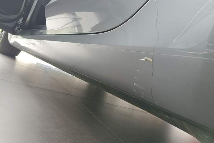 Used Tesla Model 3 2024 High-Performance All-Wheel-Drive Version Left Side Sill