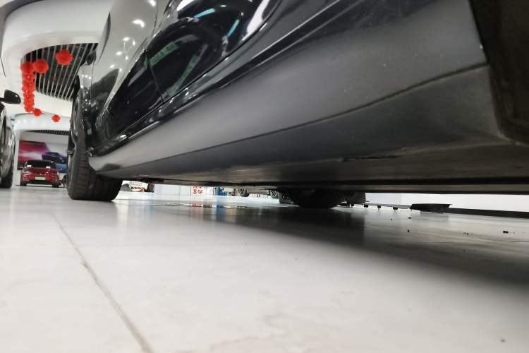Used Tesla Model 3 2024 High-Performance All-Wheel-Drive Version Left Side Sill