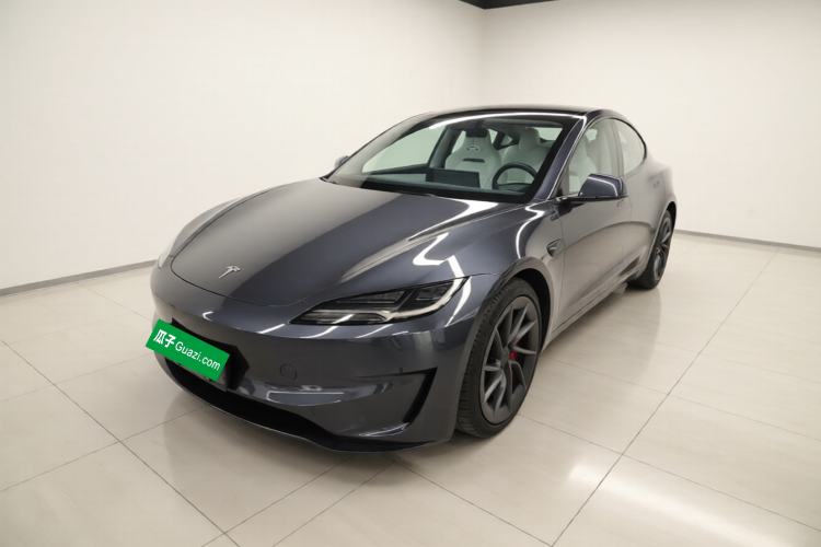 Tesla Model 3 2024 High-Performance All-Wheel-Drive Version
