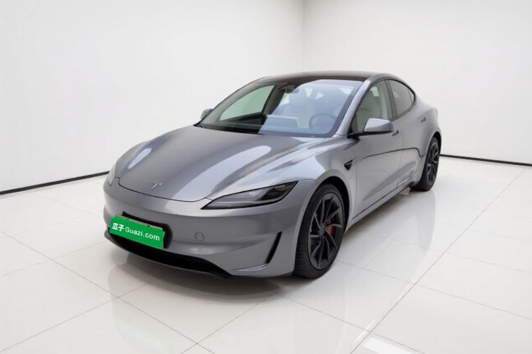 Tesla Model 3 2024 High-Performance All-Wheel-Drive Version