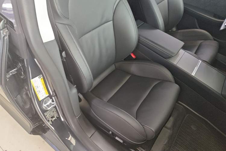 Used Tesla Model 3 2024 High-Performance All-Wheel-Drive Version Right Front Seat