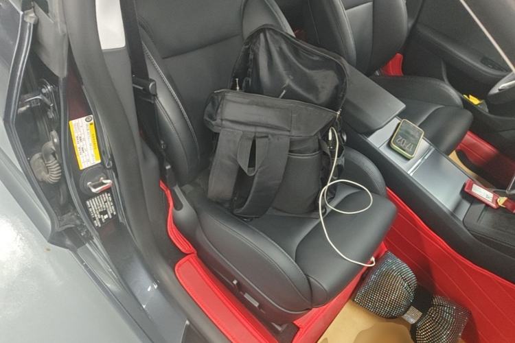 Used Tesla Model 3 2024 High-Performance All-Wheel-Drive Version Right Front Seat