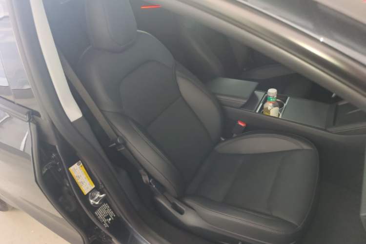 Used Tesla Model 3 2024 High-Performance All-Wheel-Drive Version Right Front Seat